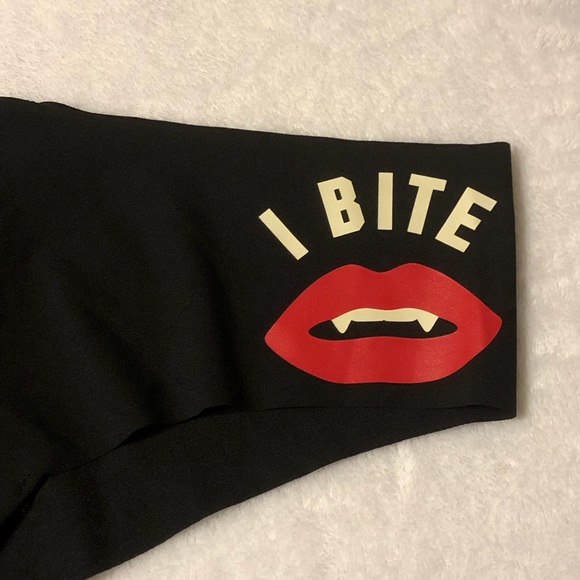 PINK Victoria’s Secret NWT “I Bite” Cheekster - Picture 2 of 3